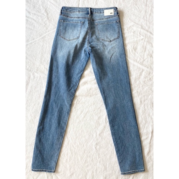 AOS L.A. Robyn High Rise Light Wash Skinny Jeans - Picture 8 of 10